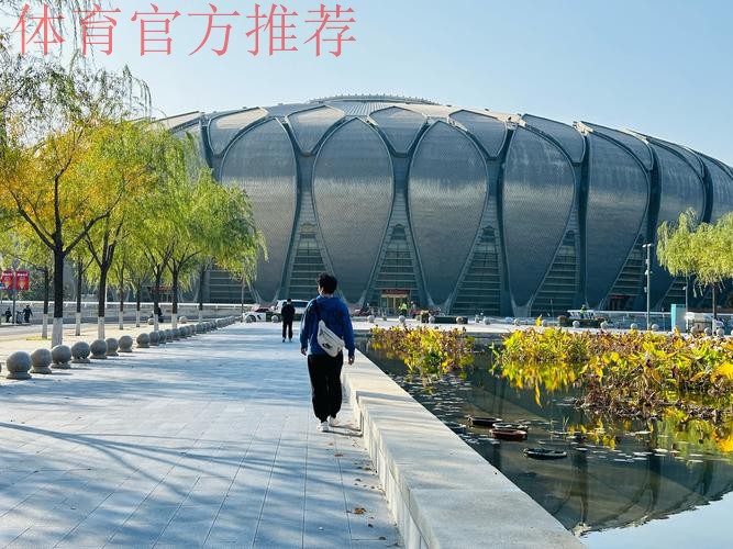 我爱足球争霸赛大区赛打响 打造草根足球大联盟