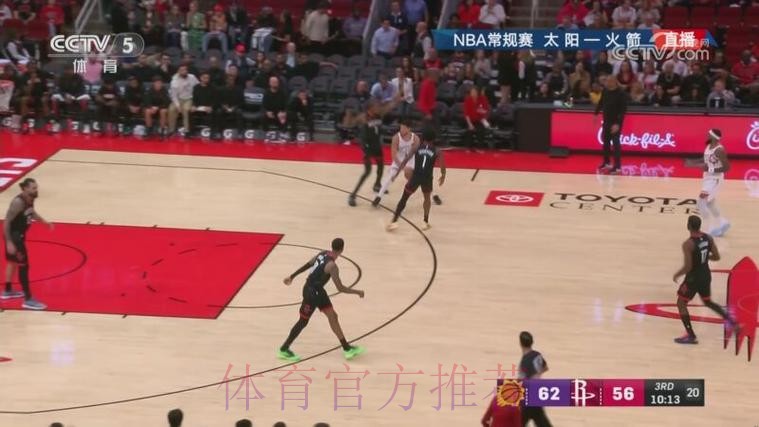 阿门反击送助攻 贾巴里·史密斯双手暴扣